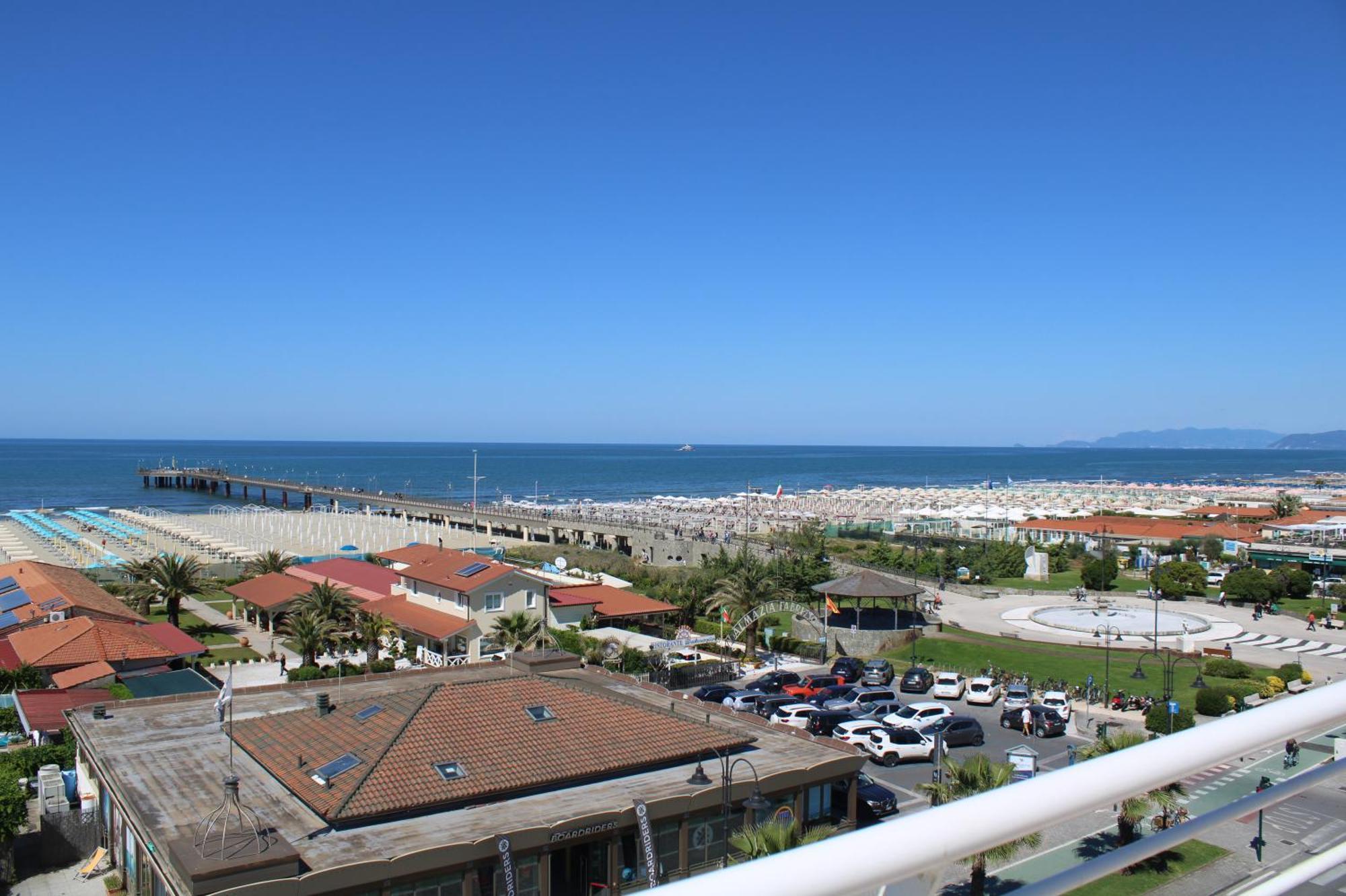Esplanade 3*