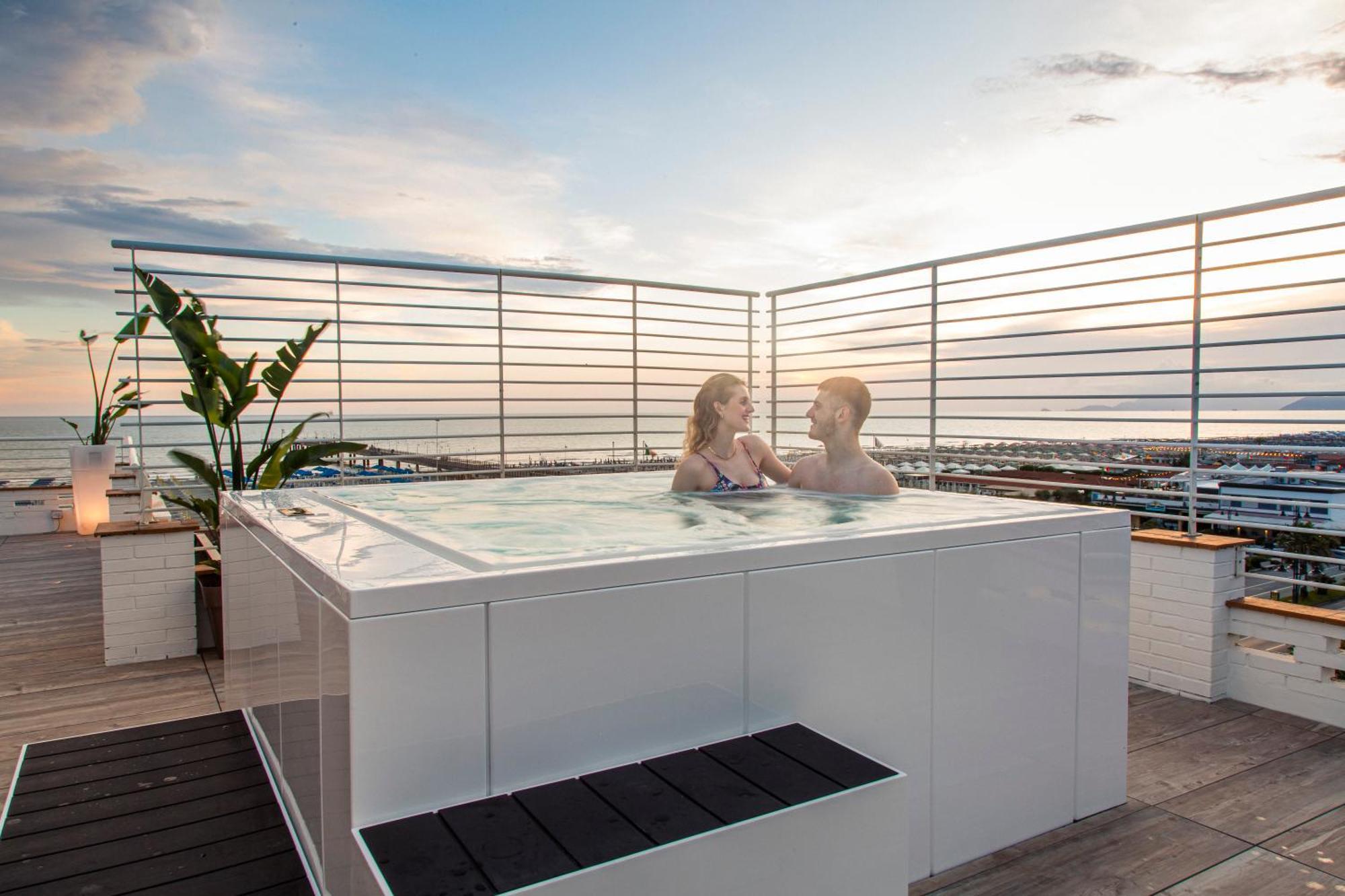 Hotel Esplanade 3*
