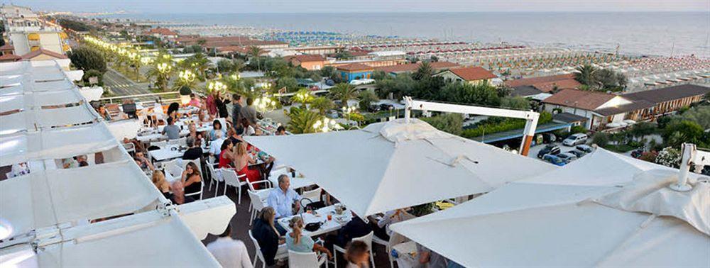 Hotel Esplanade 3*